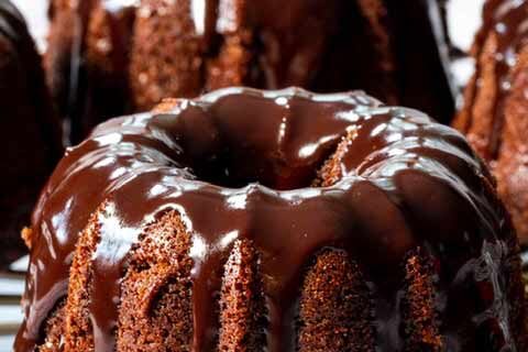 Mocha Mini-Bundt Cakes Banner