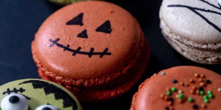 Halloween Macarons