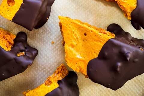 Get that Friday Feeling with this fun Crunchie Bar recipe