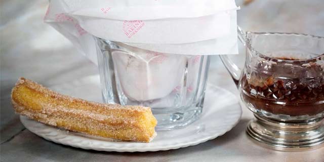 Churros Con Chocolate