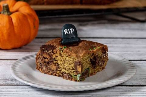Trick or Treat Cookie Bars