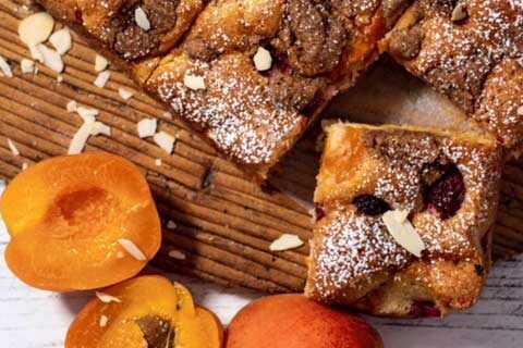 Apricot Raspberry Cake