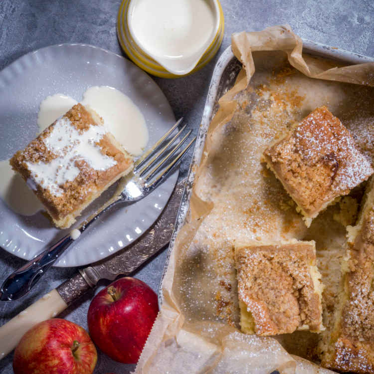 Apple Cake