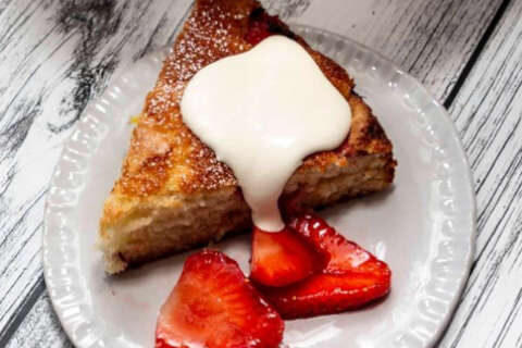 Strawberry Cream Cake