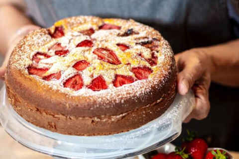Strawberry Cake