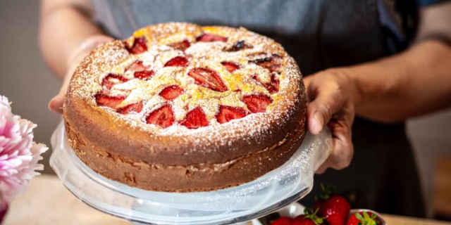 Strawberry Cake