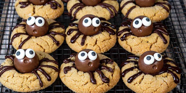 Spider Cookies