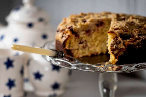 Mother's Day! Raspberry, Hazelnut & Ricotta Cake Recipe