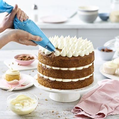 Piping Bag With Cake